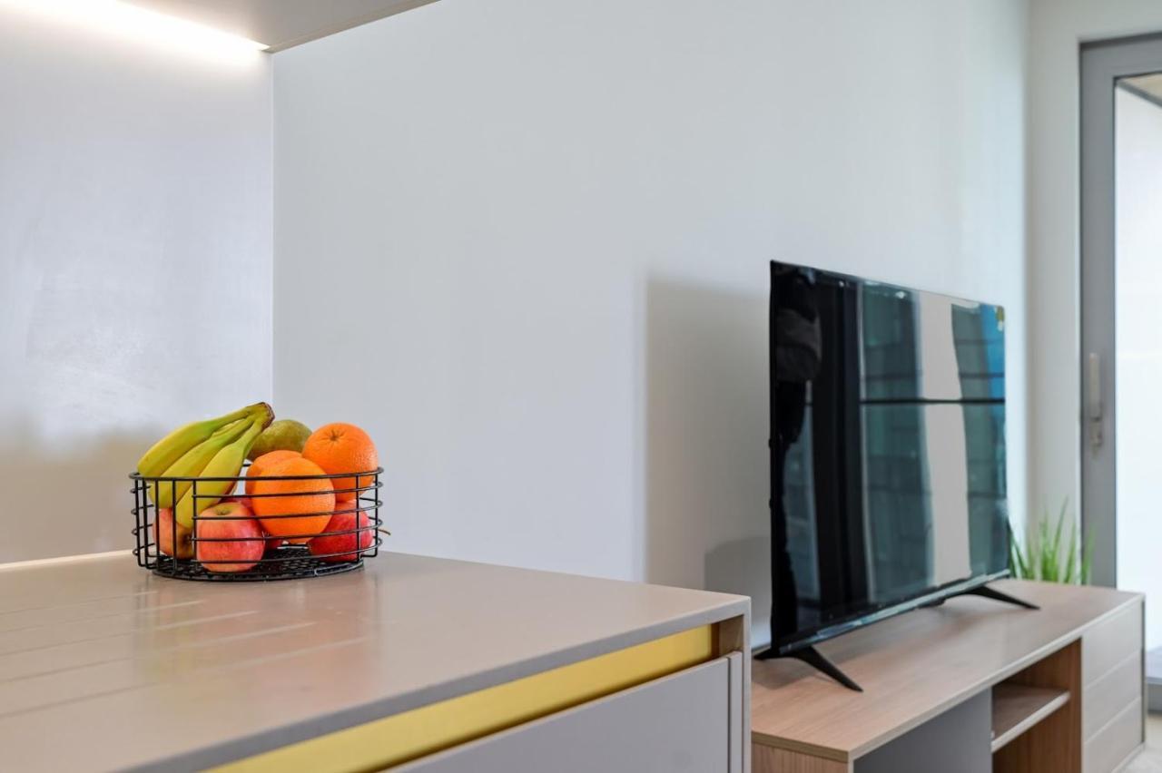 Shypen Apartment Лондон Екстериор снимка